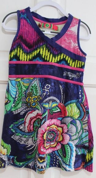Other - desigual Girls Top  size 5 to 6 sleeveless modern design